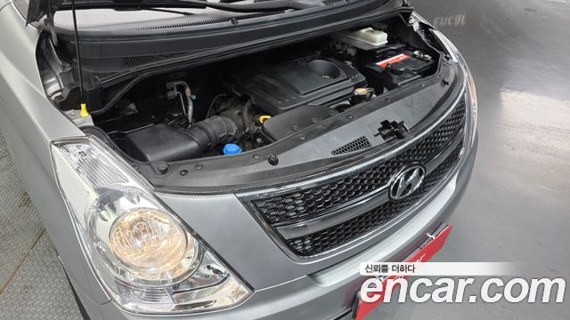 Hyundai Starex 2011 — photo 6