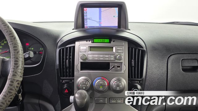 Hyundai Starex 2011 — photo 15