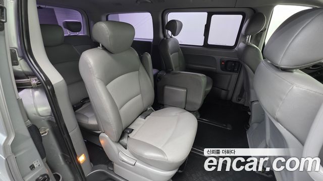 Hyundai Starex 2011 — photo 19