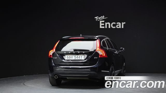 Volvo V60 2013 — photo 4