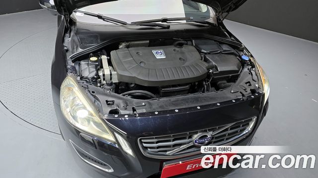 Volvo V60 2013 — photo 6