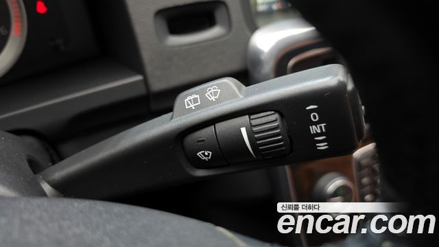 Volvo V60 2013 — photo 16