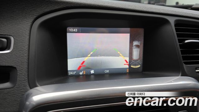Volvo V60 2013 — photo 17