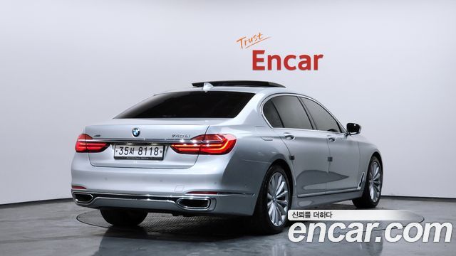 BMW 7-Series 2016 — photo 2