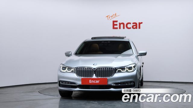BMW 7-Series 2016 — photo 3