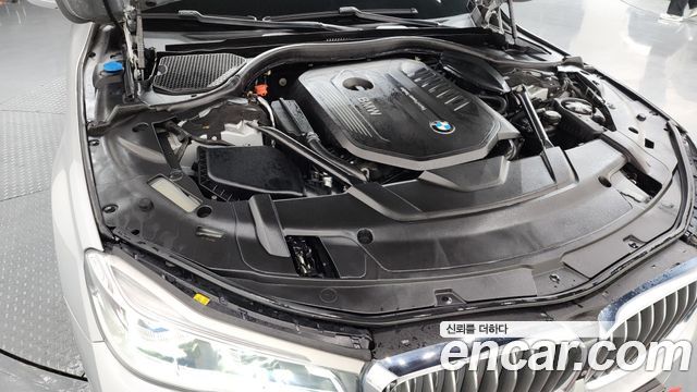 BMW 7-Series 2016 — photo 6