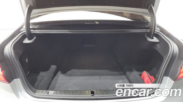 BMW 7-Series 2016 — photo 20