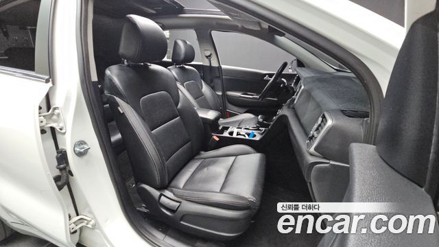 Kia Sportage 2016 — photo 11