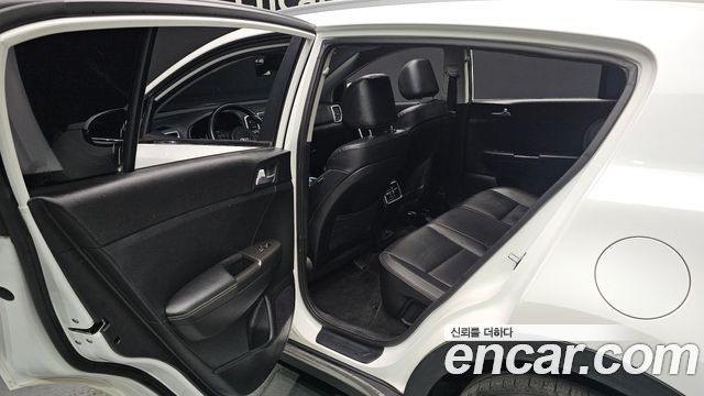 Kia Sportage 2016 — photo 12
