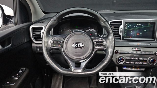 Kia Sportage 2016 — photo 13