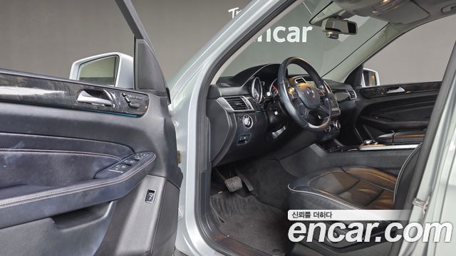 Mercedes-Benz M-class 2012 — photo 12
