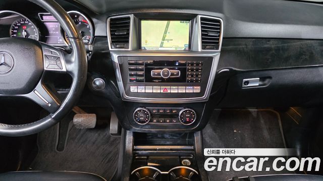 Mercedes-Benz M-class 2012 — photo 15