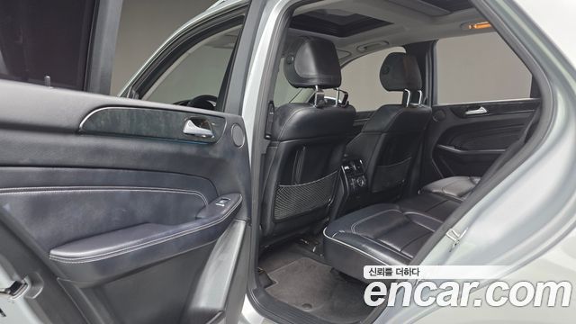 Mercedes-Benz M-class 2012 — photo 17