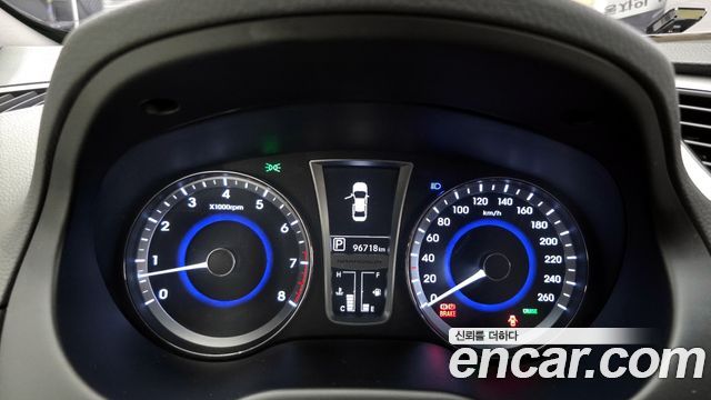 Hyundai Grandeur 2012 — photo 8