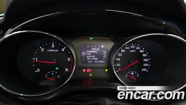 Kia Canival 2016 — photo 8