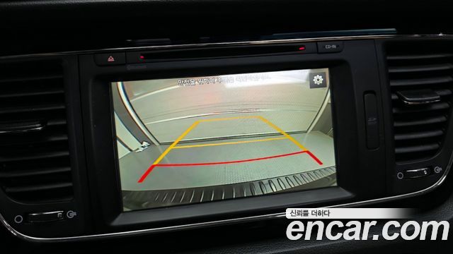 Kia Canival 2016 — photo 14