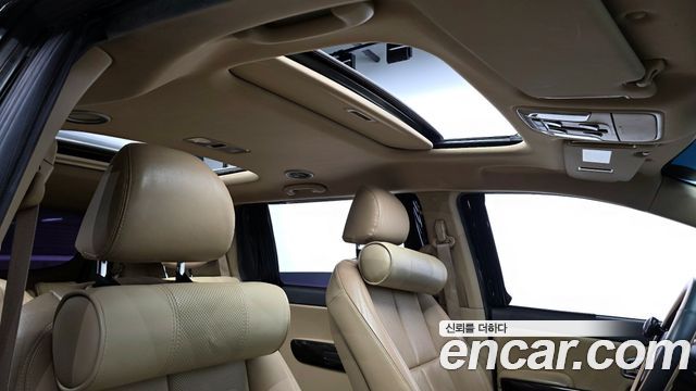 Kia Canival 2016 — photo 19