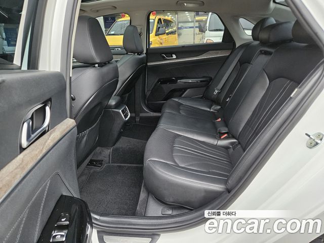 Kia K5 2020 — photo 17