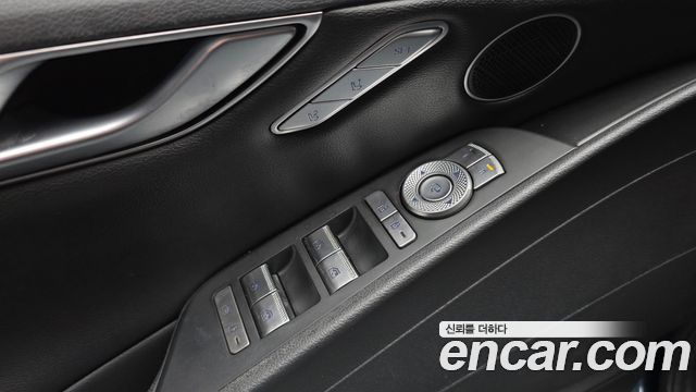 Genesis G80 2021 — photo 17