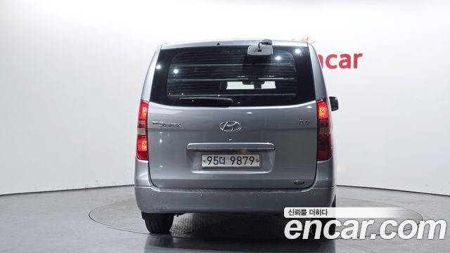 Hyundai Starex 2011 — photo 4