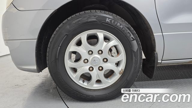 Hyundai Starex 2011 — photo 5