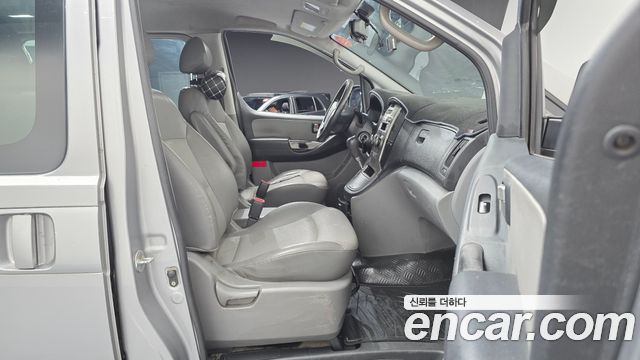 Hyundai Starex 2011 — photo 10