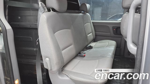 Hyundai Starex 2011 — photo 12