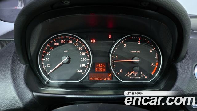 BMW 1-Series 2012 — photo 8