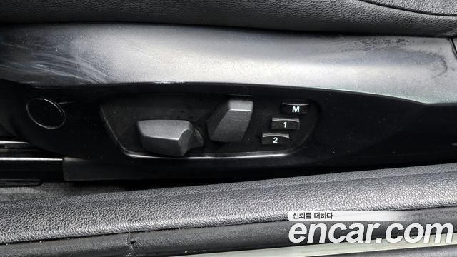 BMW 1-Series 2012 — photo 17