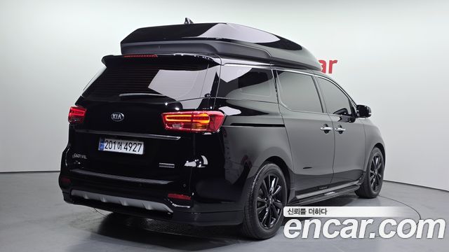 Kia Canival 2020 — photo 2