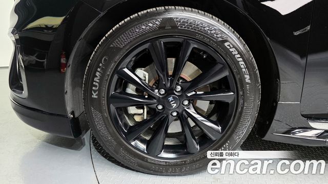 Kia Canival 2020 — photo 5
