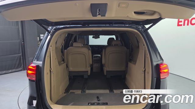 Kia Canival 2020 — photo 19