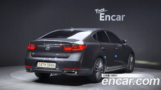Kia K7 2018 — photo 2