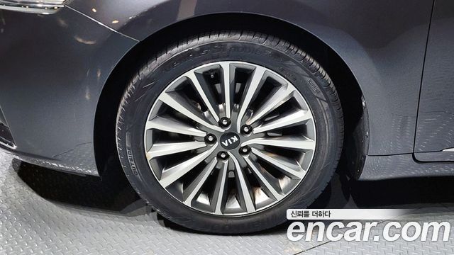 Kia K7 2018 — photo 5
