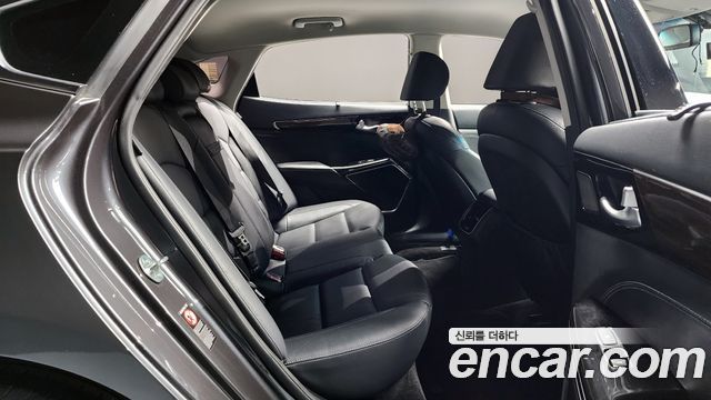 Kia K7 2018 — photo 12