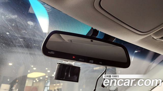 Kia K7 2018 — photo 20
