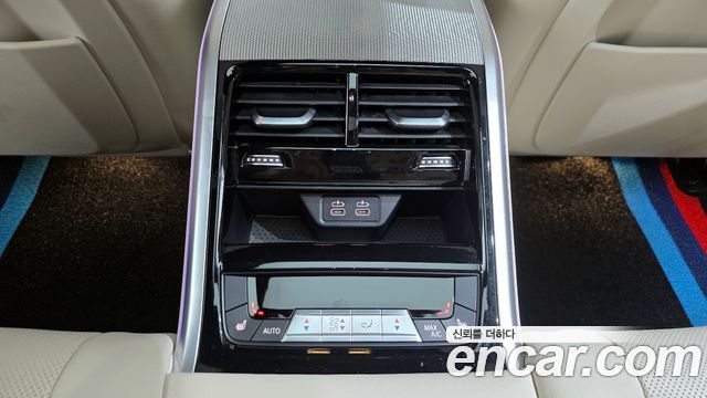 BMW 8-Series 2020 — photo 19