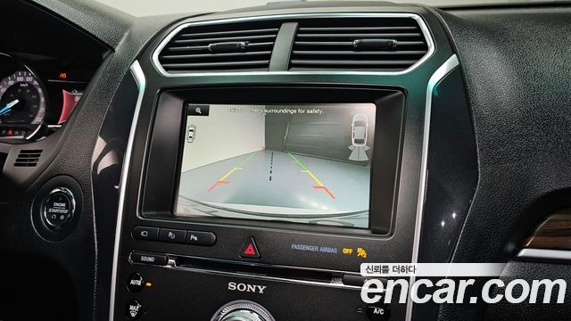 Ford Explorer 2016 — photo 14