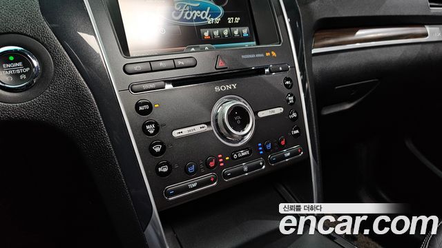Ford Explorer 2016 — photo 15