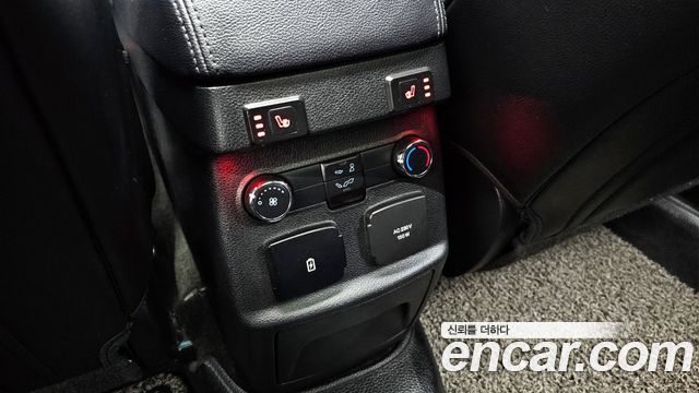 Ford Explorer 2016 — photo 17