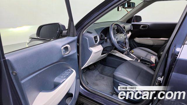 Hyundai Venue 2022 — photo 11