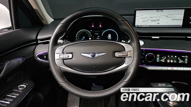 Genesis GV70 2022 — photo 14