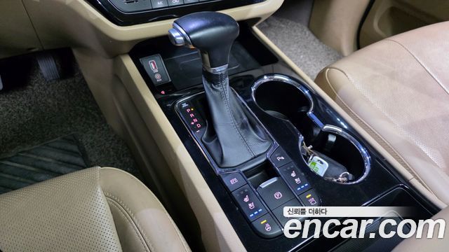 Kia Canival 2019 — photo 9