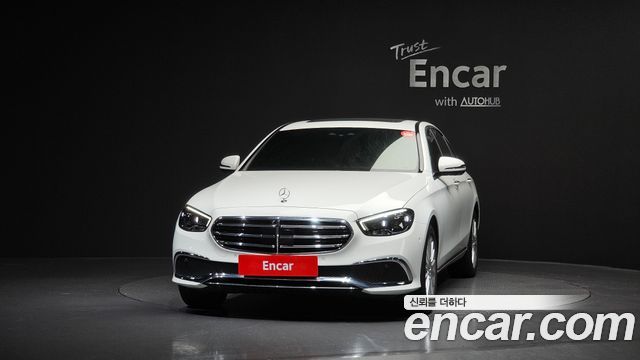 Mercedes-Benz E-Class 2022 — photo 3