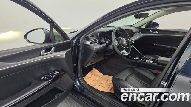 Kia K5 2021 — photo 10