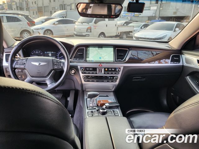Genesis G80 2017 — photo 18