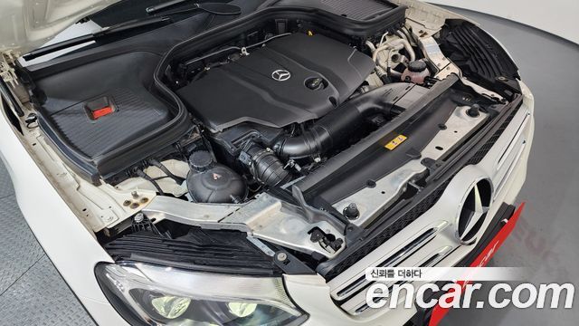 Mercedes-Benz GLC-Class 2018 — photo 6
