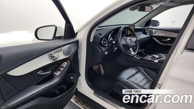Mercedes-Benz GLC-Class 2018 — photo 10