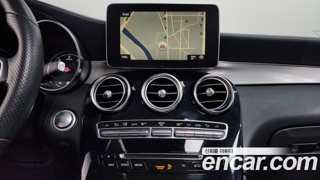 Mercedes-Benz GLC-Class 2018 — photo 15