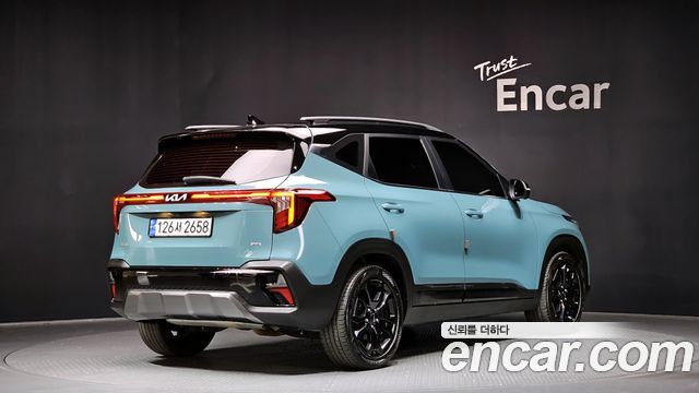 Kia Seltos 2023 — photo 2